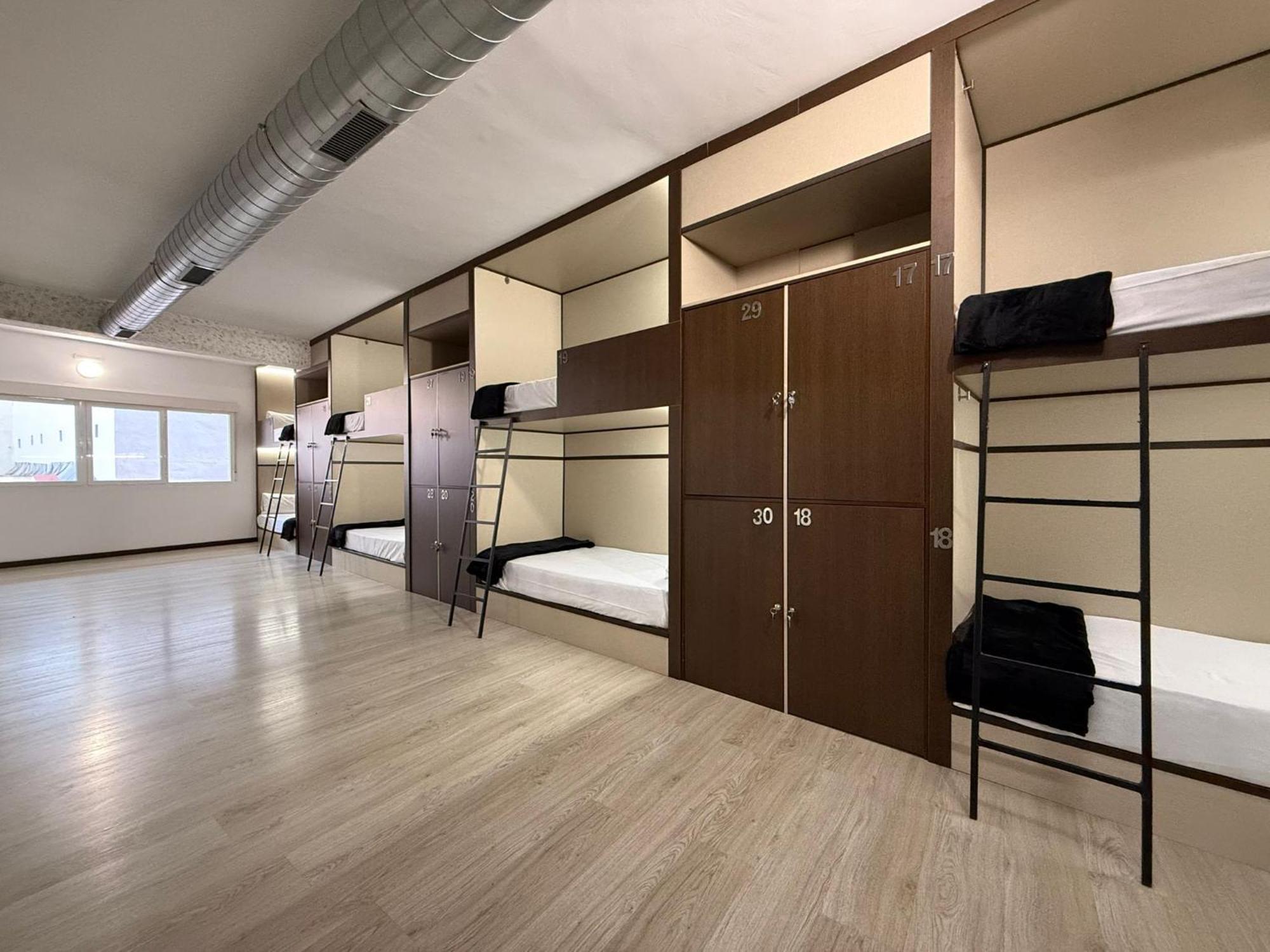 Hostel Tkh-Rooms Mate Madryt Zewnętrze zdjęcie