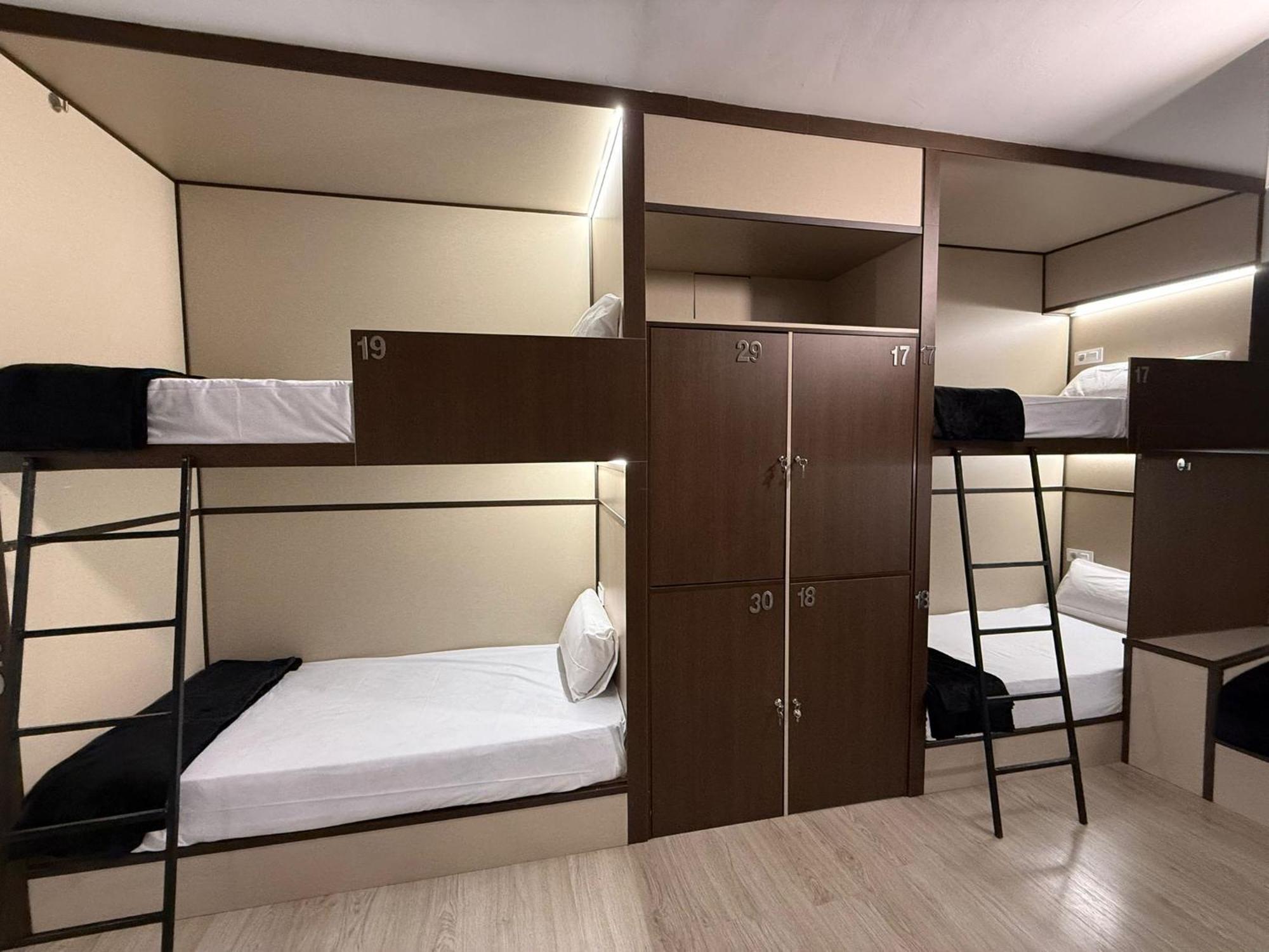 Hostel Tkh-Rooms Mate Madryt Zewnętrze zdjęcie
