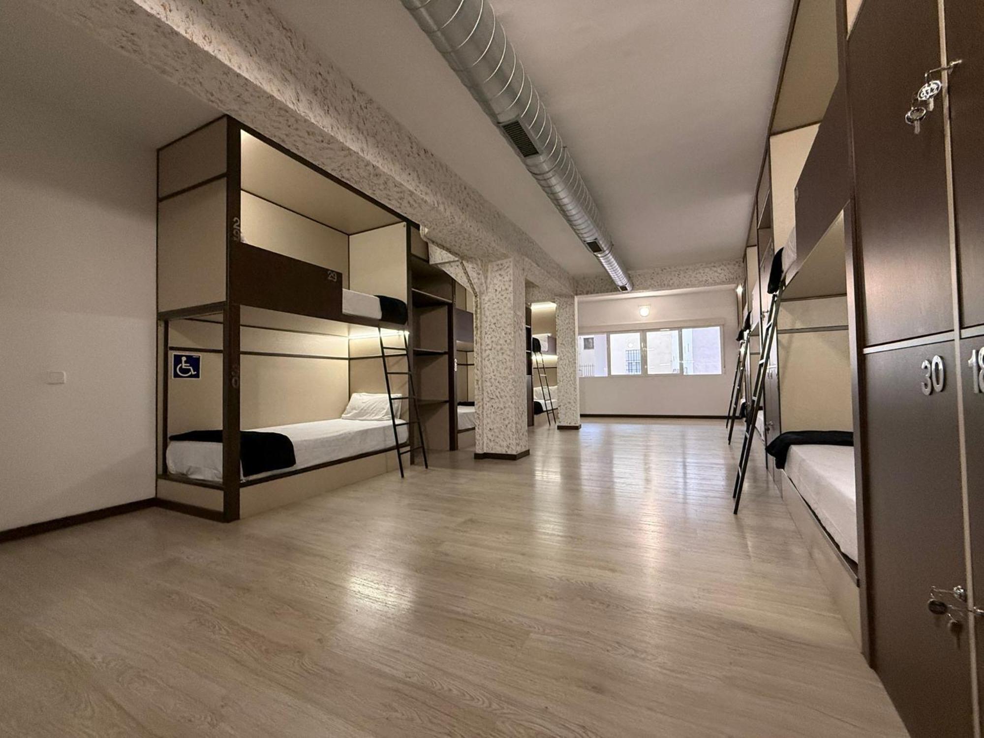 Hostel Tkh-Rooms Mate Madryt Zewnętrze zdjęcie