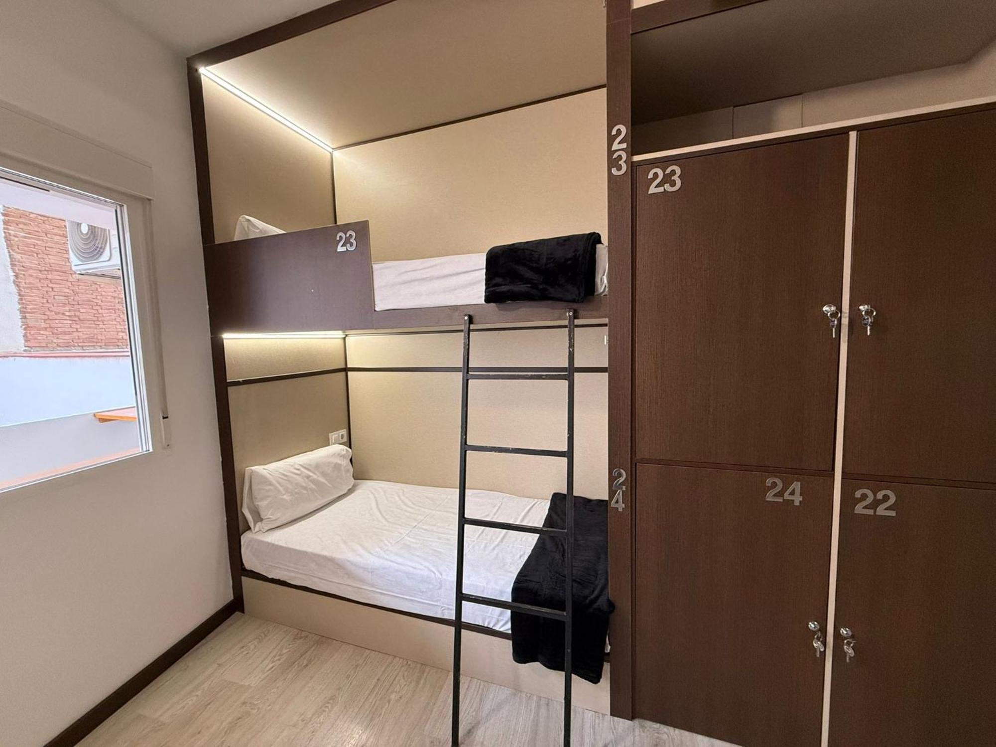 Hostel Tkh-Rooms Mate Madryt Zewnętrze zdjęcie